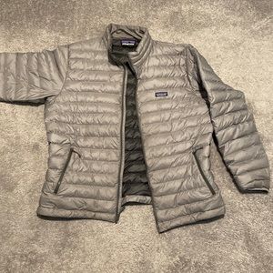 Patagonia lightweight puffer jacket (dull silver) size XXL